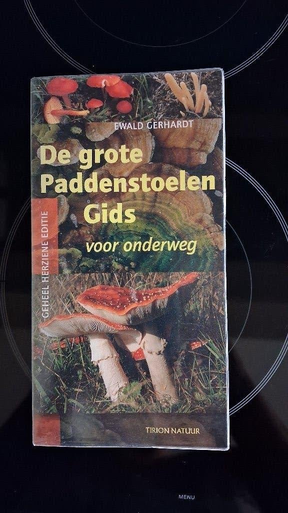 De grote paddenstoelengids voor onderweg., Ophalen of Verzenden, Zo goed als nieuw, Natuur algemeen