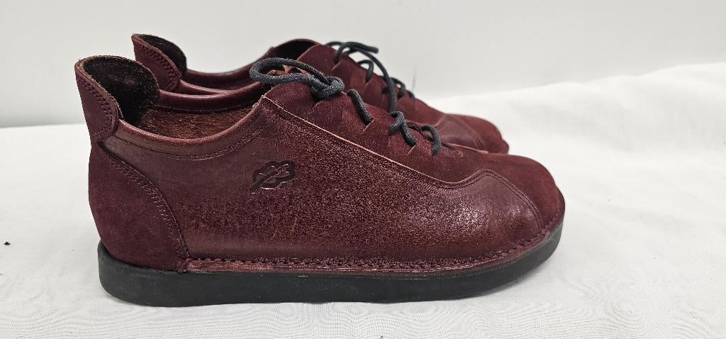 rode leer schonenen van Loints maat 37,5 ( 1224), Kleding | Dames, Schoenen, Ophalen of Verzenden, Zo goed als nieuw, Rood, Sneakers of Gympen