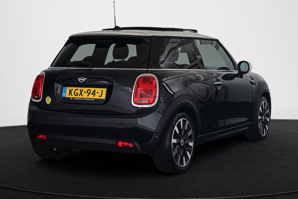 MINI Electric Yours 33 kWh Panoramadak Head-Up Harman Kardon, Automatische klimaatregeling, Gebruikt, 33 kWh, Mini Electric