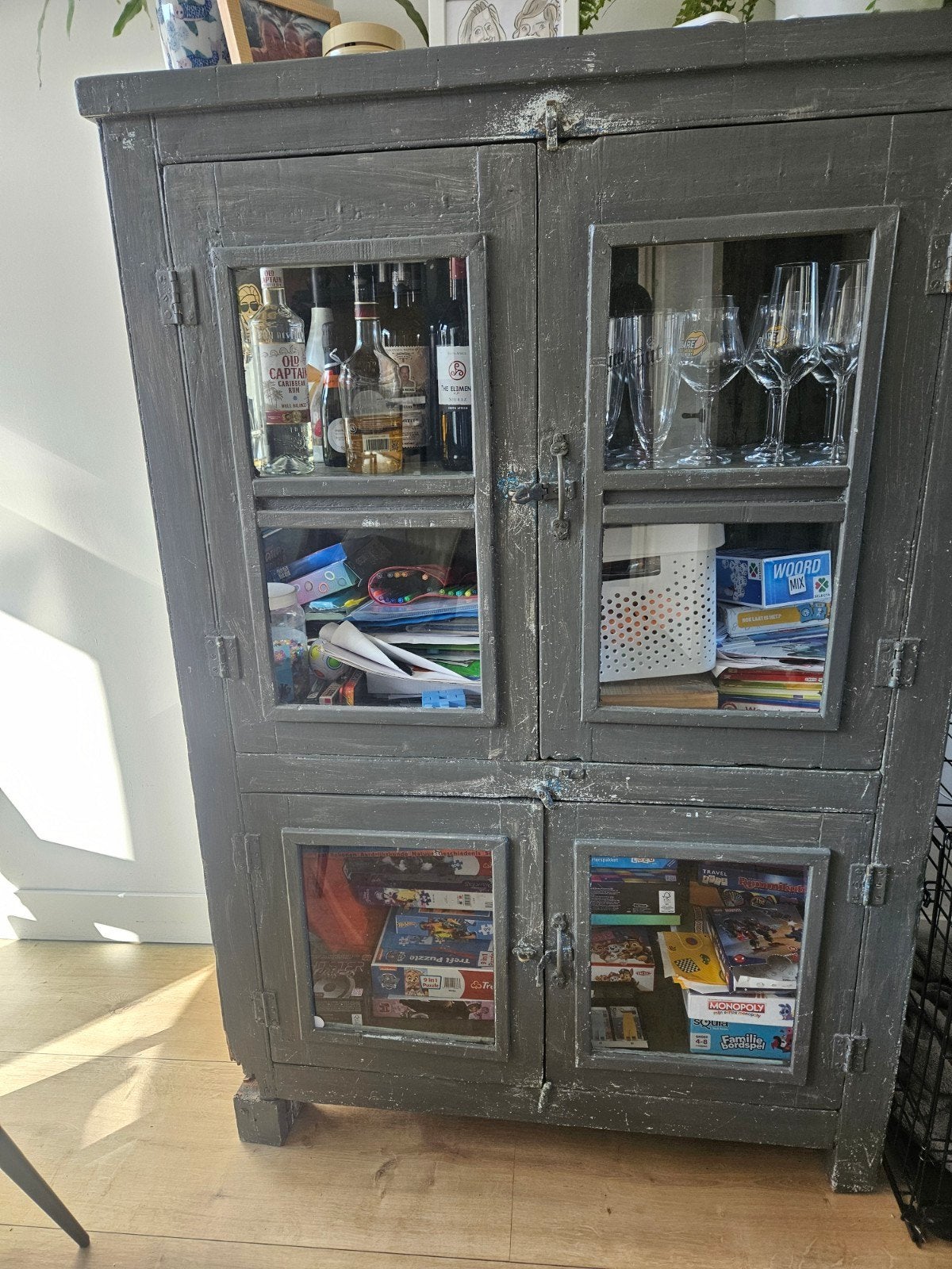 Vintage houten vitrinekast met glazen deuren, Antiek en Kunst, Ophalen