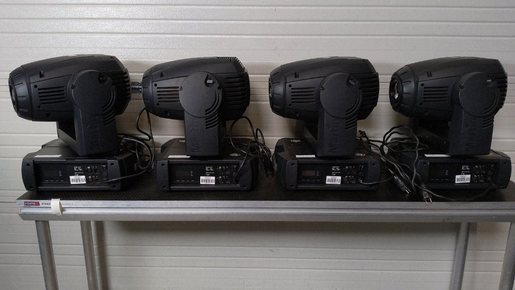 4x Martin MAC 550, Muziek en Instrumenten, Ophalen, Zo goed als nieuw, Licht, Geluidgestuurd