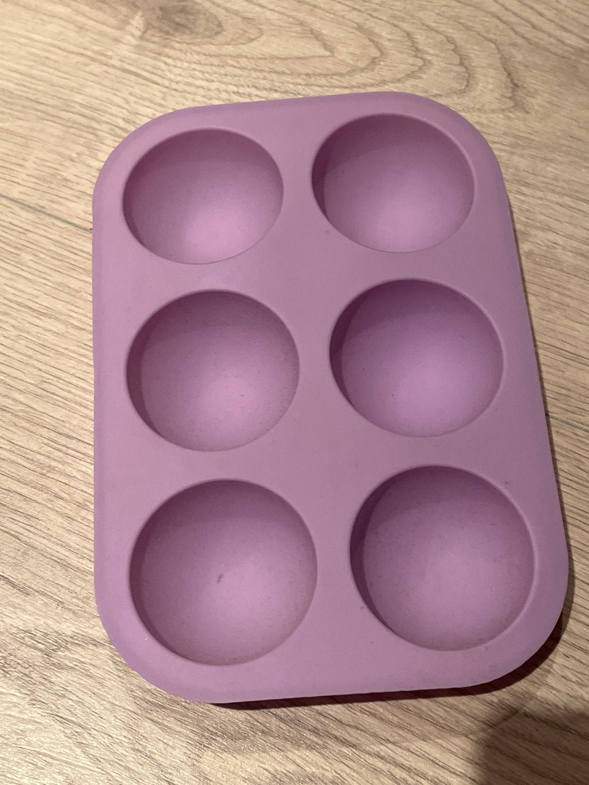 Siliconen bakvorm voor 6 halve bollen - paars, Overige typen, Paars, Nieuw, Ophalen of Verzenden