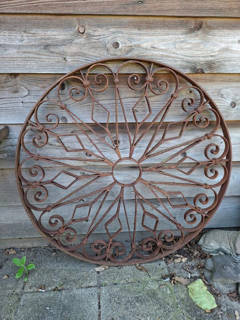 Antiek rond hekwerk, Tuin en Terras, Ophalen, Gebruikt