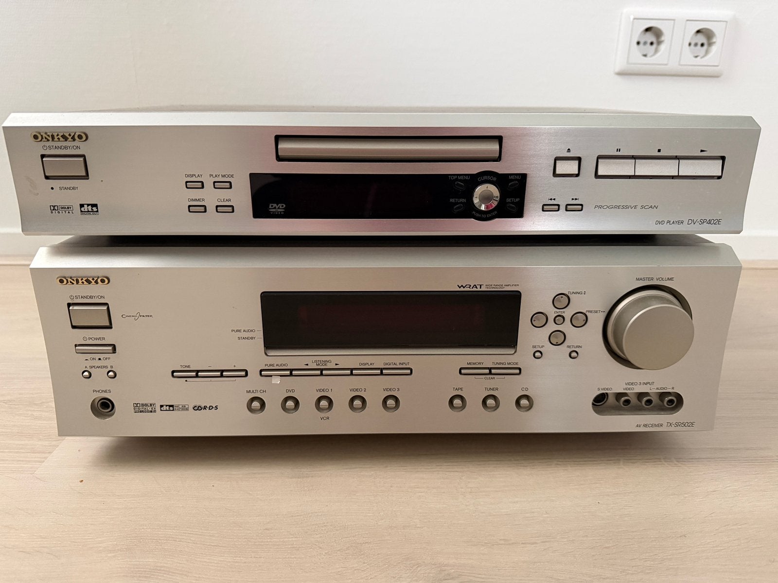 Onkyo receiver TX-SR502E en DVD-speler DV-SP402E, Gebruikt, Dvd-speler, Losse componenten, Ophalen