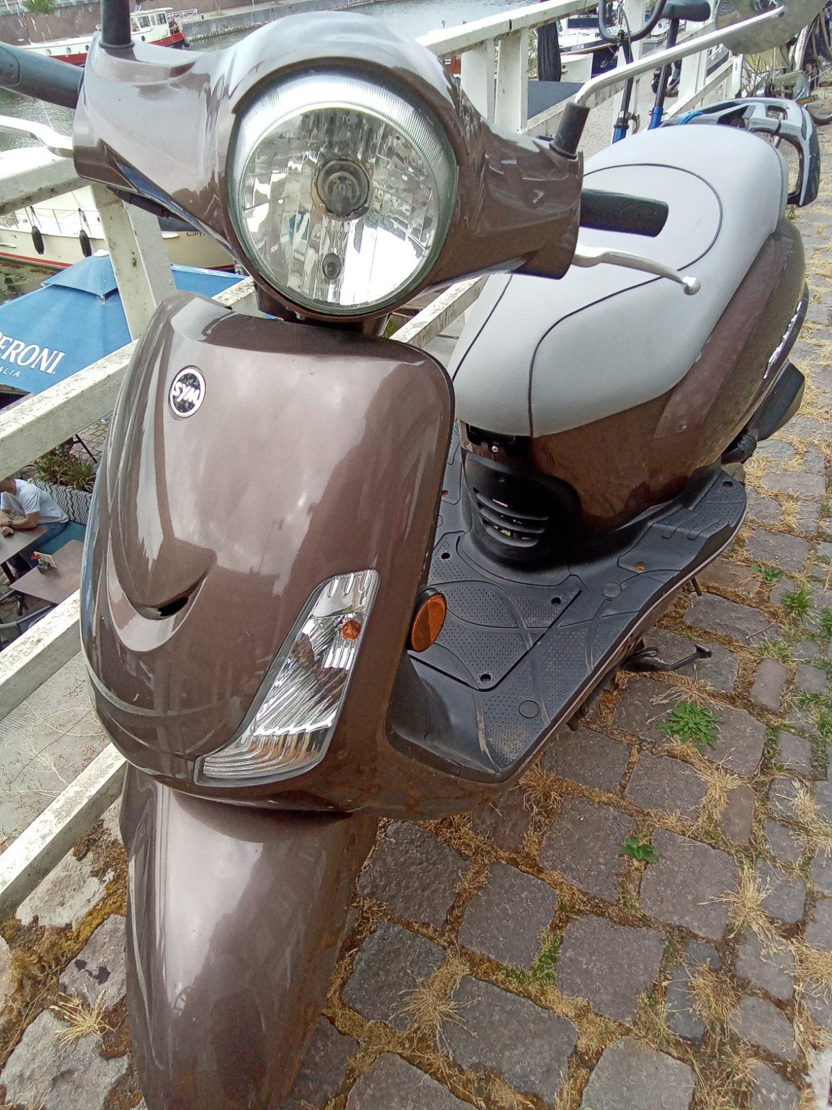 SYM Fiddle II 50S snorscooter - Bruin, Goede Staat., Ophalen, Gebruikt, Benzine, Fiddle