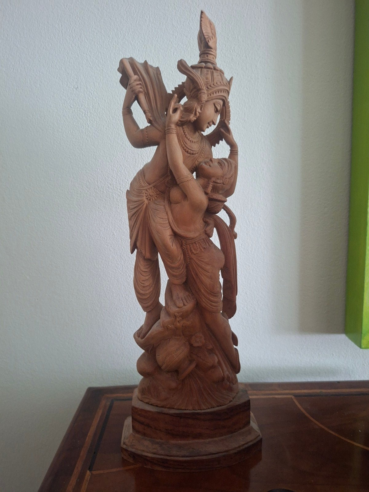 Prachtig Indonesisch houtsnijwerk van dansend paar, Antiek en Kunst, Ophalen of Verzenden