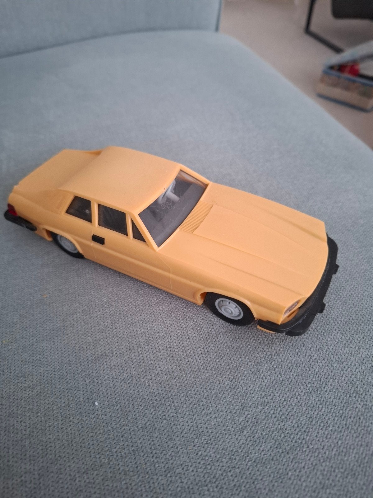 Vintage Jaguar XJ-S M-1:25 Speelgoedauto - Oranje, Ophalen of Verzenden, Zo goed als nieuw, Auto