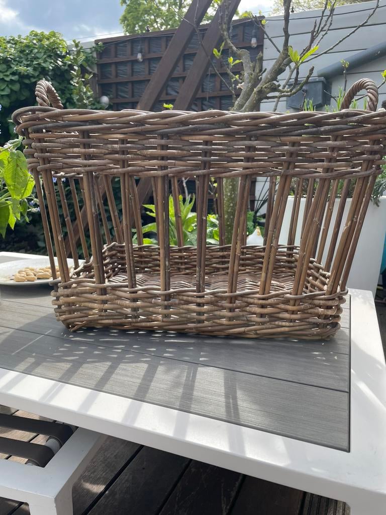 Grote rotan opberg mand €12,50, Ophalen, Gebruikt, Mand, Riet