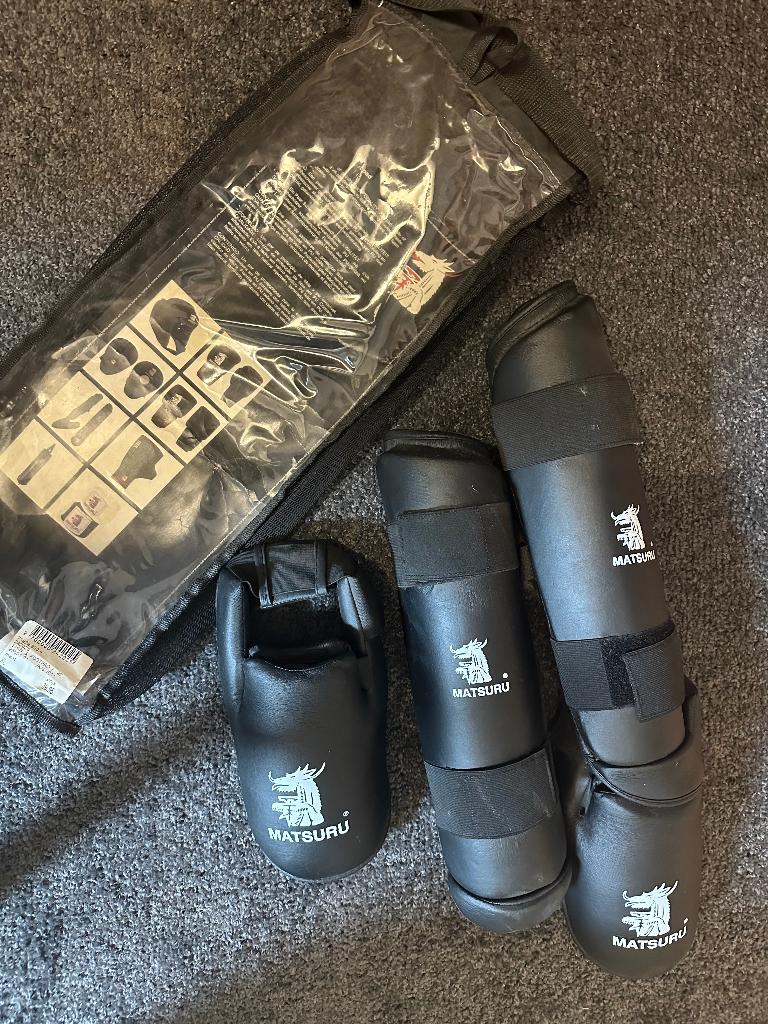 Boksbeschermers, Sport en Fitness, Ophalen, Zo goed als nieuw, Boksbeschermers