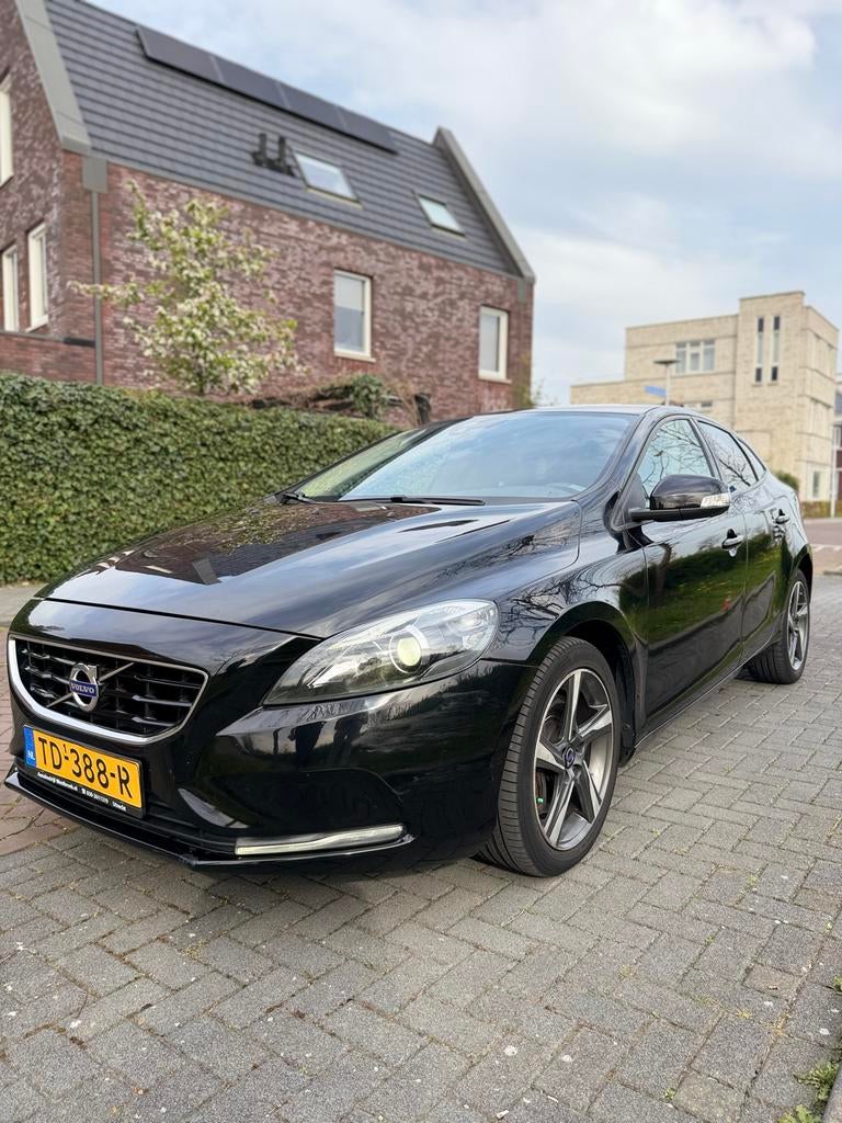 Volvo V40 2.0 D3 Geartronic 2015 Euro6, Auto's, Volvo, Stof, 4 cilinders, Diesel, 149 pk