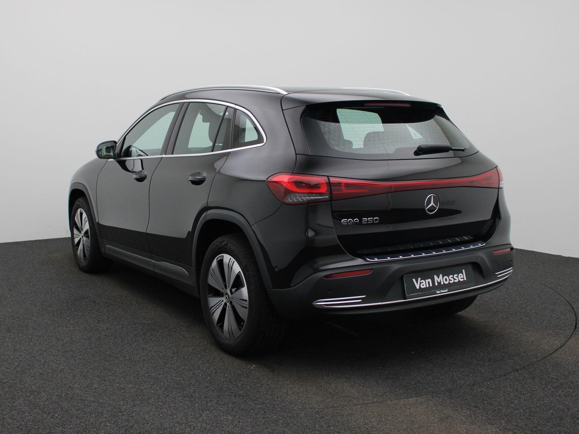 Mercedes-Benz EQA 250 Luxury Line 67 kWh, Gebruikt, 190 pk, 67 kWh, SUV of Terreinwagen