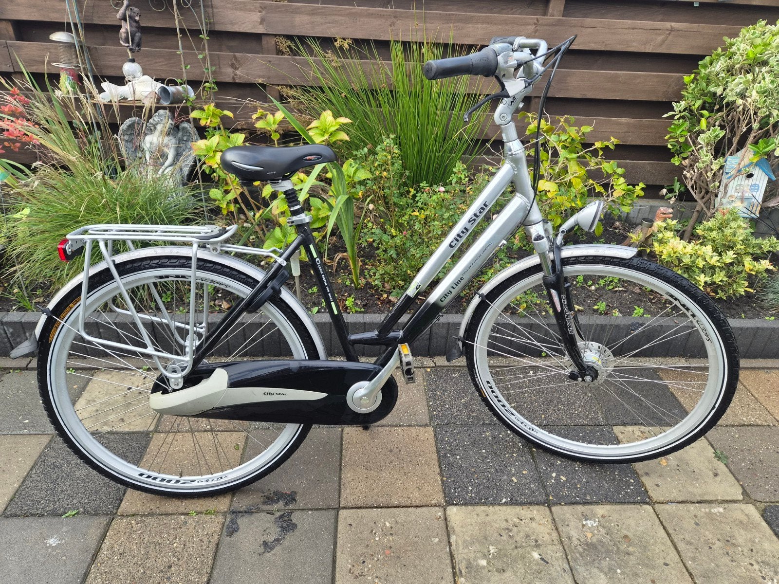 Zeer nette dames stadsfiets - 8 versnellingen, handremmen, Gebruikt, Velgrem, Versnellingen, 50 tot 53 cm