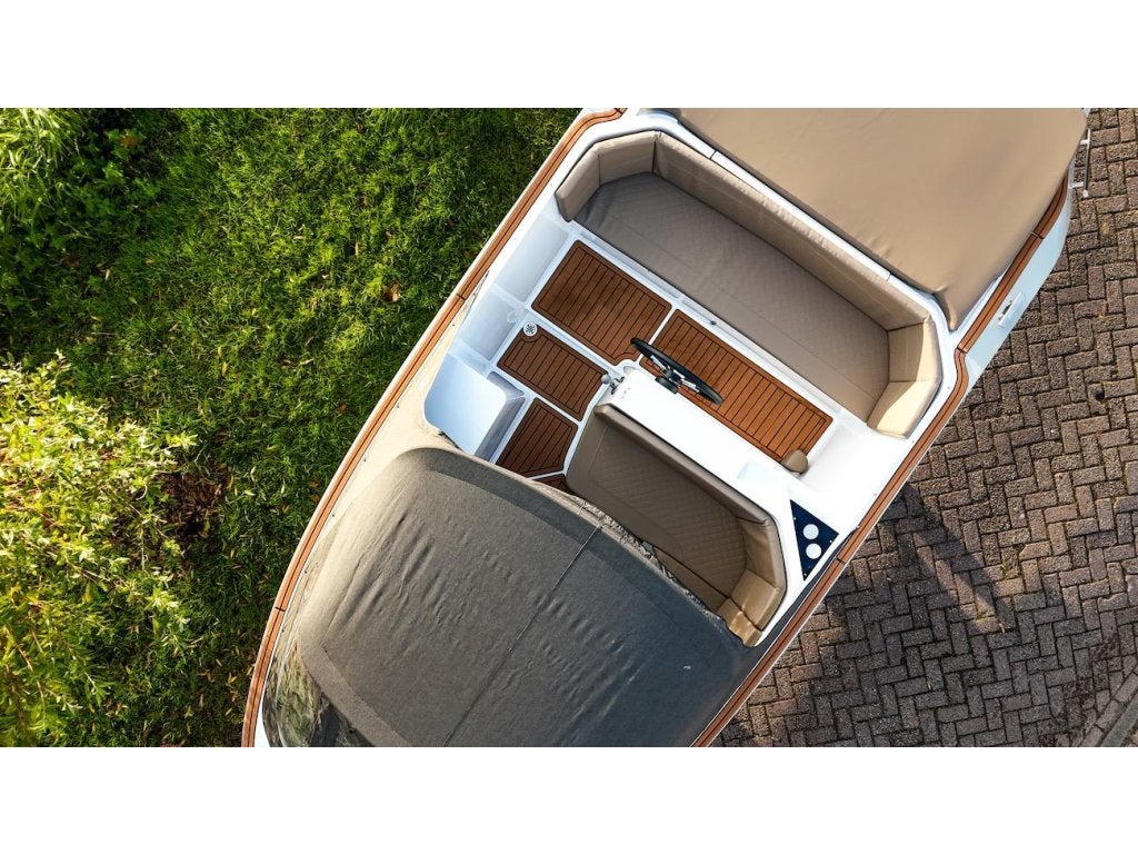 Prachtige stijlvolle sloep | Aqua24 630 Tender, Overige typen, Zonnedek, Niet ingevuld, 6 m
