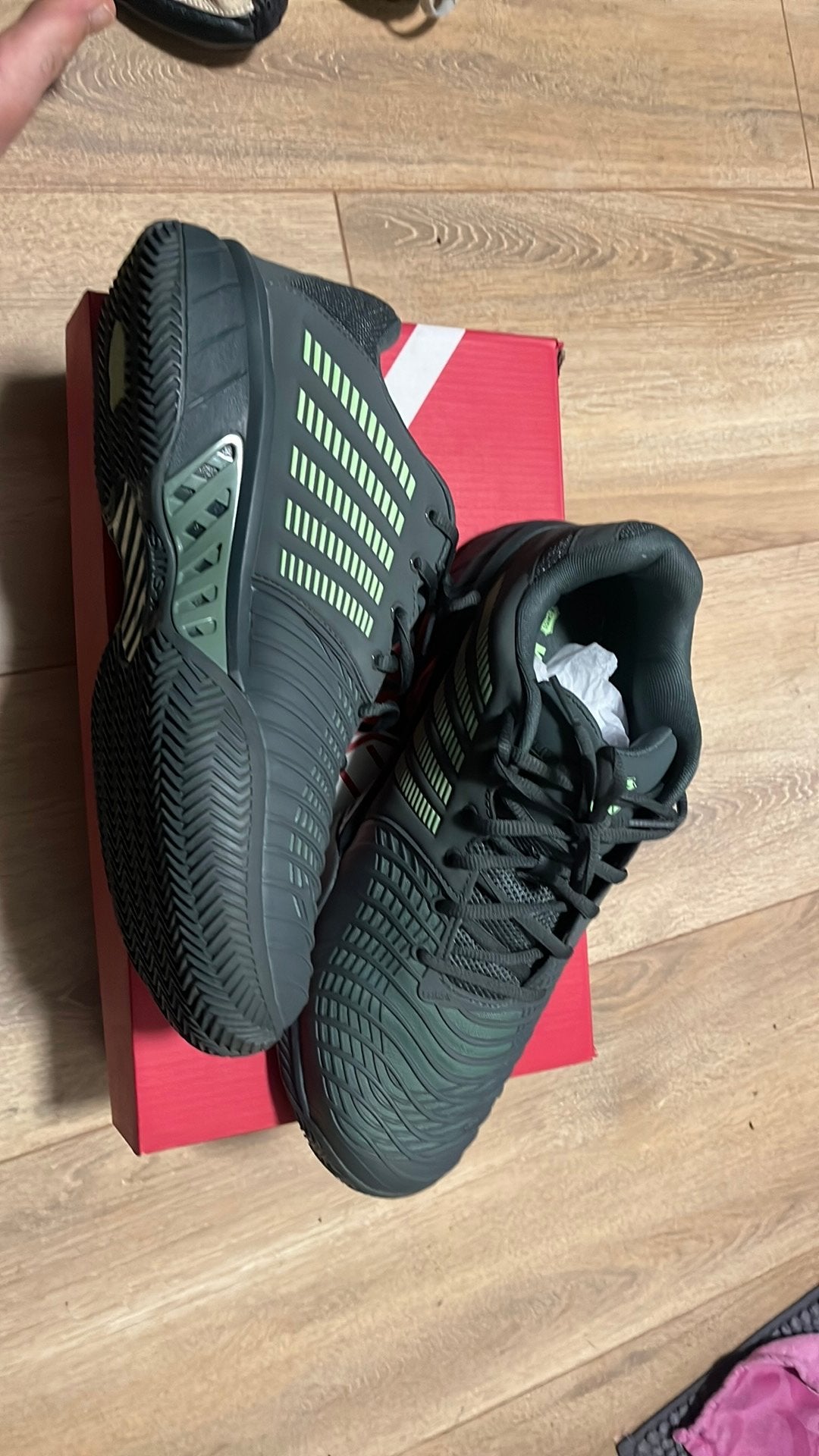 Nieuwe K-Swiss tennisschoenen - Maat 45 (vallen klein), Ophalen, Nieuw, Schoenen, K-Swiss