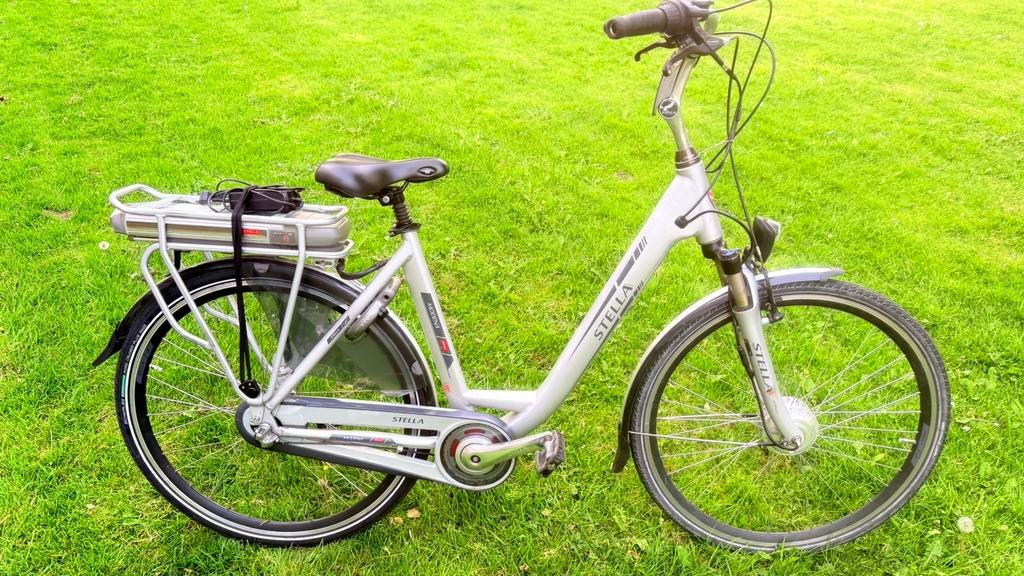 Mooie goede unisex damesfiets E-bike Stella Modena 52cm N3, Fietsen en Brommers, Velgrem, Versnellingen, Ophalen, Overige merken