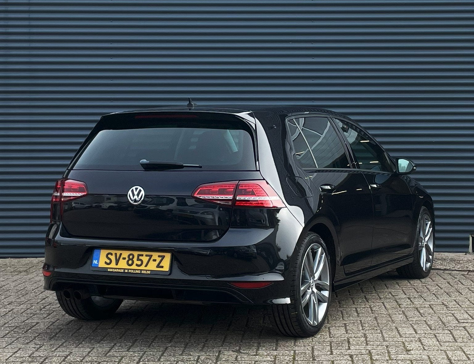 Volkswagen Golf 1.4 TSI 140PK R-Line DSG, Gebruikt, 4 cilinders, Leder en Stof, Zwart