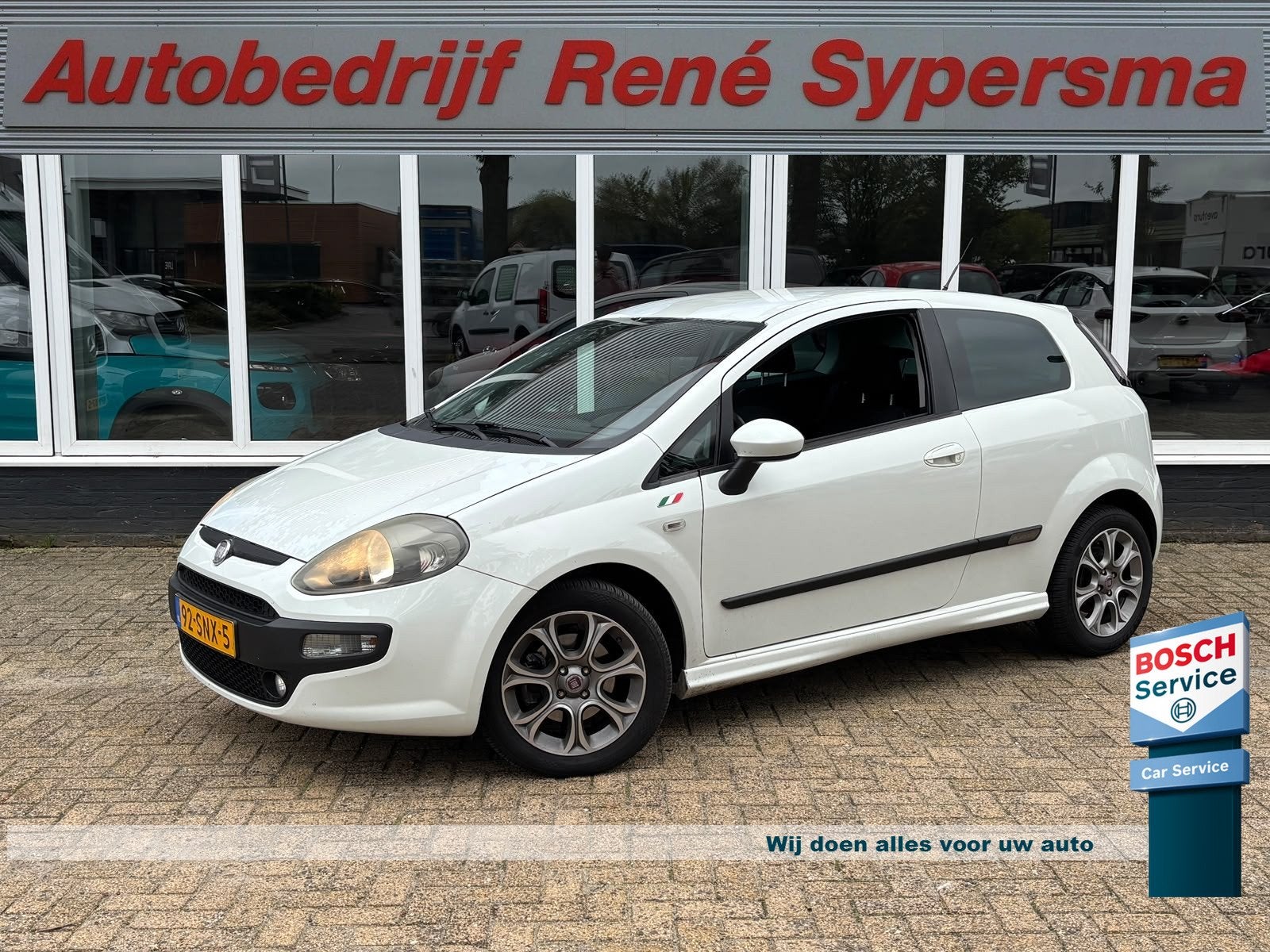 Fiat Punto Evo 1.3 M-Jet Racing | Trekhaak | Bluetooth | Air, Auto's, Voorwielaandrijving, Gebruikt, Zwart, 4 cilinders