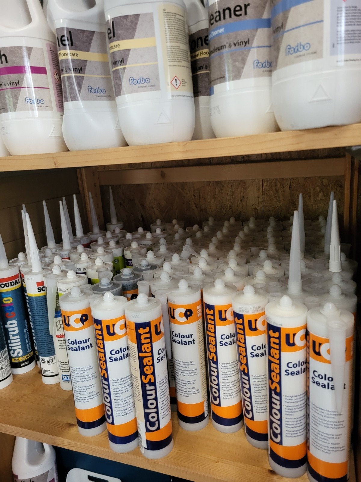Partij Kit Sealant - ca. 110 stuks in diverse RAL-kleuren, Ophalen of Verzenden