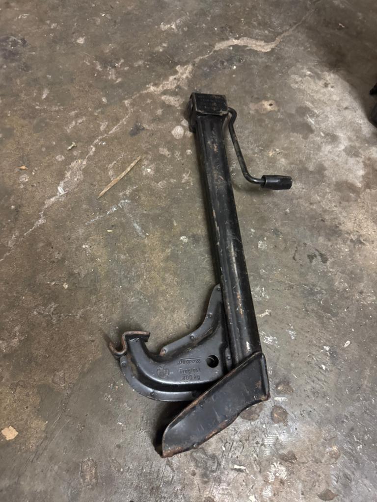 BMW e30 origineel krik, Ophalen of Verzenden, Manueel, Schaarkrik