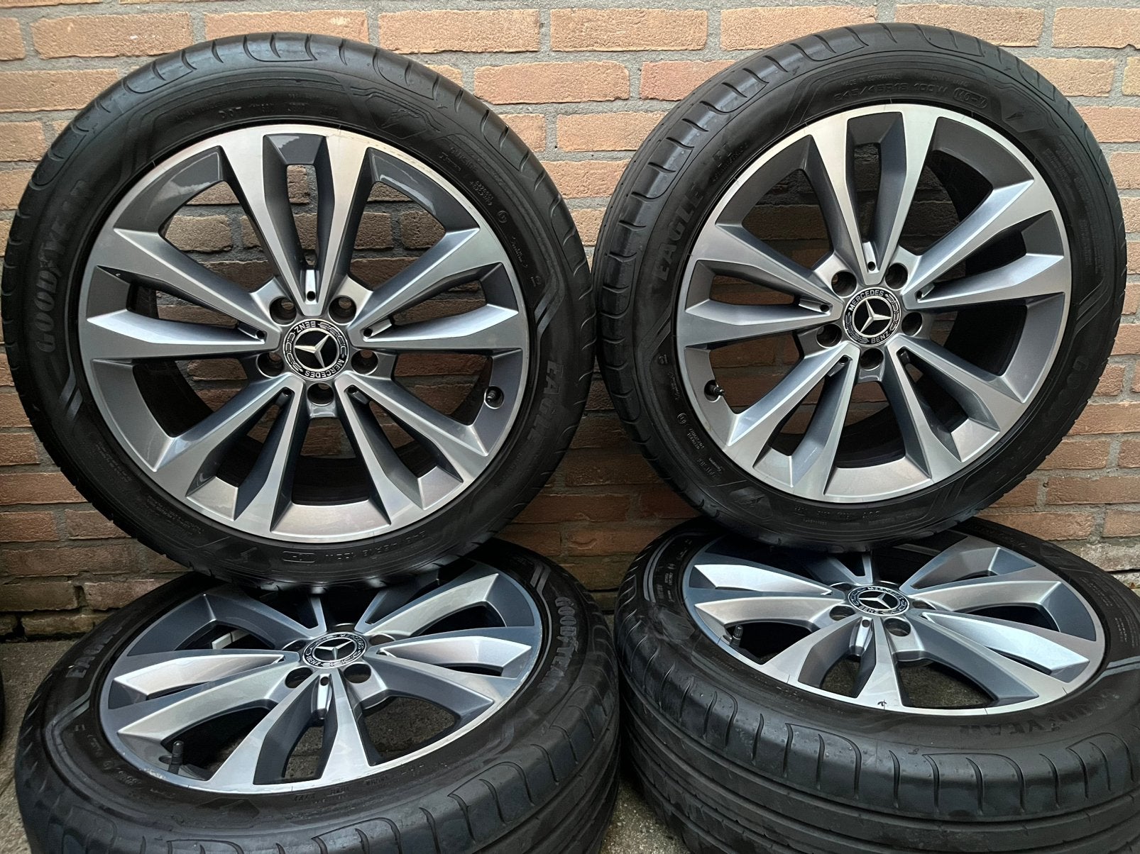 18” orig Mercedes Vito V-klasse EQV zometset TPMS, 18 inch, Banden en Velgen, Ophalen of Verzenden, Zomerbanden