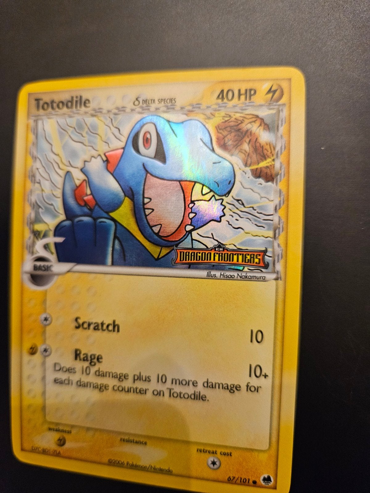 Totodile Dragon Frontiers Holo (Stamped) - 67/101, Hobby en Vrije tijd, Ophalen of Verzenden, Gebruikt, Losse kaart, Foil
