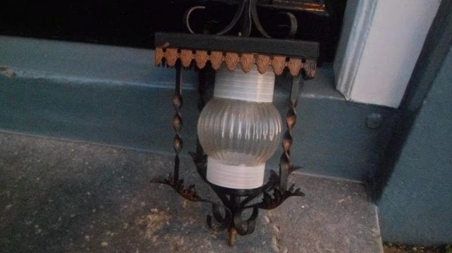 Vintage hanglamp smeedijzer melkglas hallamp plafondlamp, Antiek en Kunst, Ophalen of Verzenden