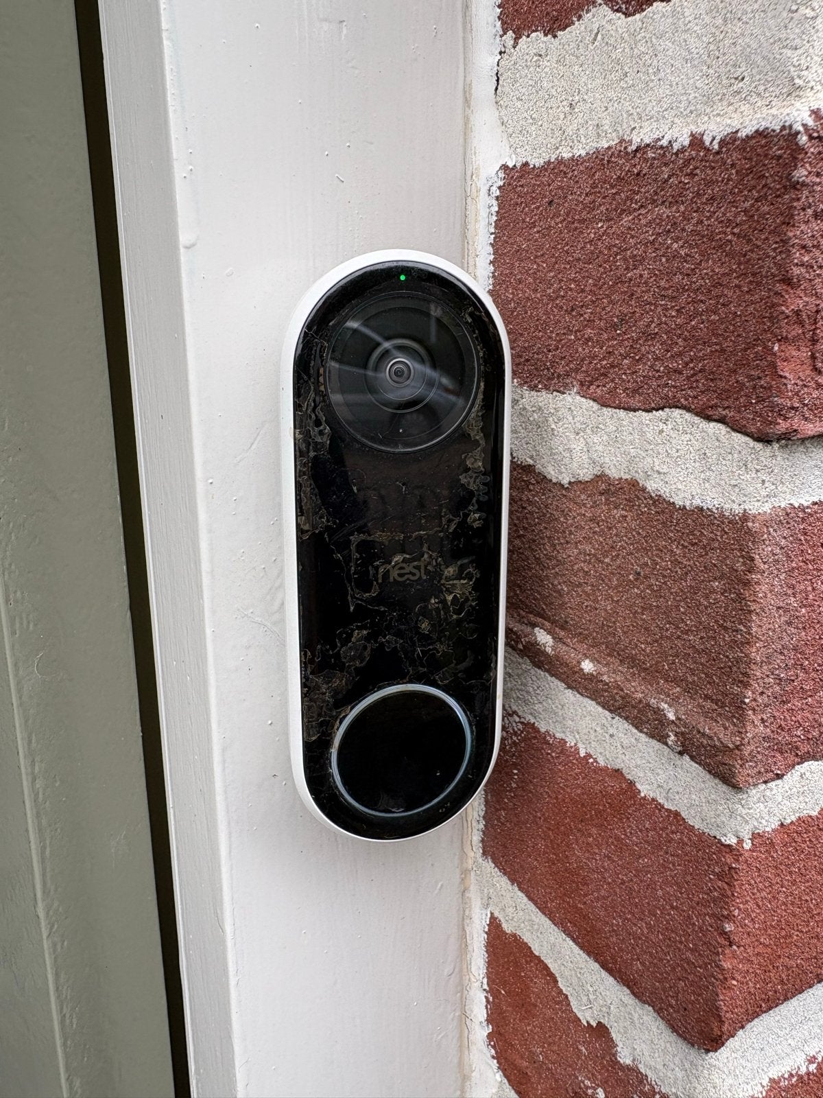 Nest Hello deurbel met zwarte beschermhoes, Huis en Inrichting, Ophalen of Verzenden, Ingebouwde camera, Gebruikt, Bedraad