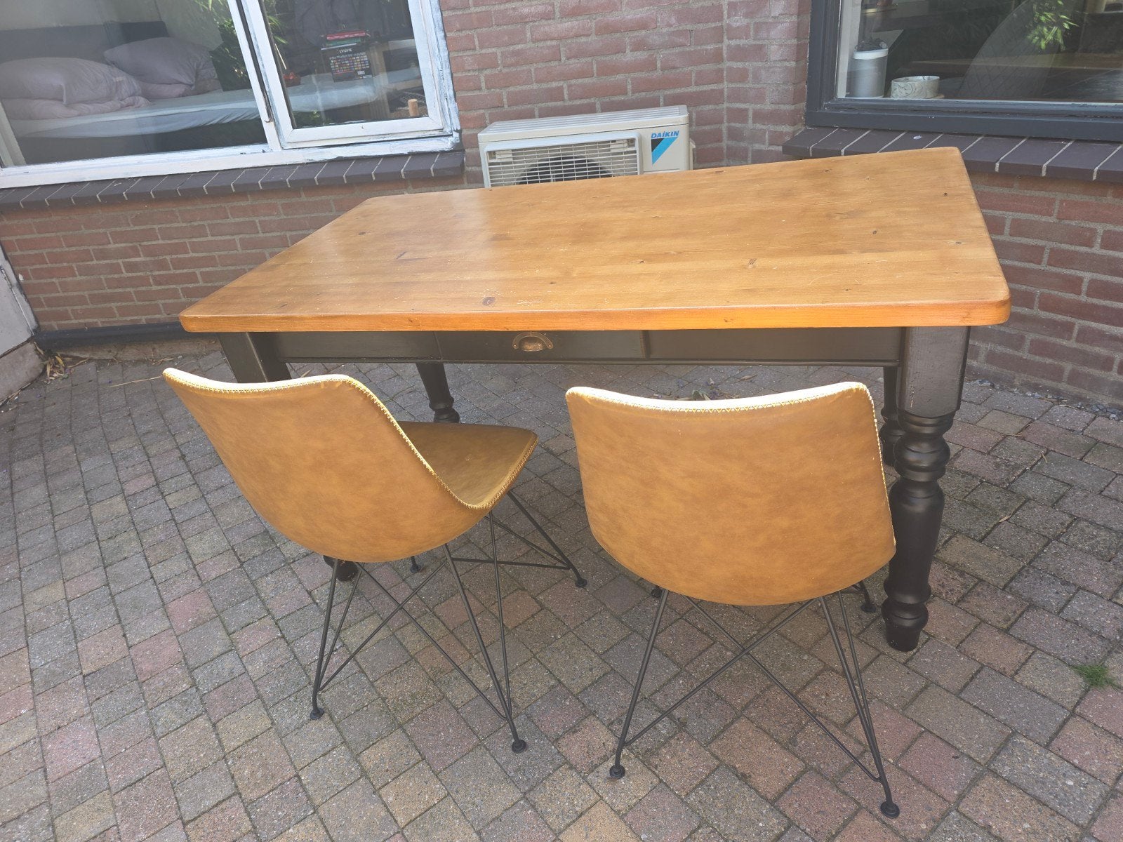gratis !!!moet nu weg! eettafel met 2 stoelen, Ophalen, 50 tot 100 cm, 150 tot 200 cm, Grenenhout