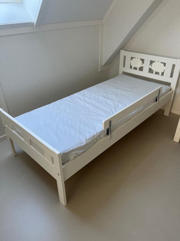 Kinderbedje junior z.g.a.n, 70 tot 85 cm, 140 tot 160 cm, Zo goed als nieuw, Ophalen