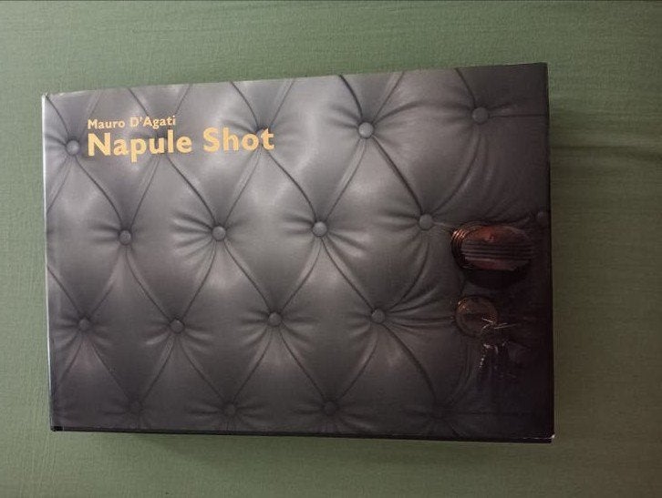 Napule Shot - Mauro D'Agati Fotoboek, Ophalen of Verzenden, Gelezen, Fotografen