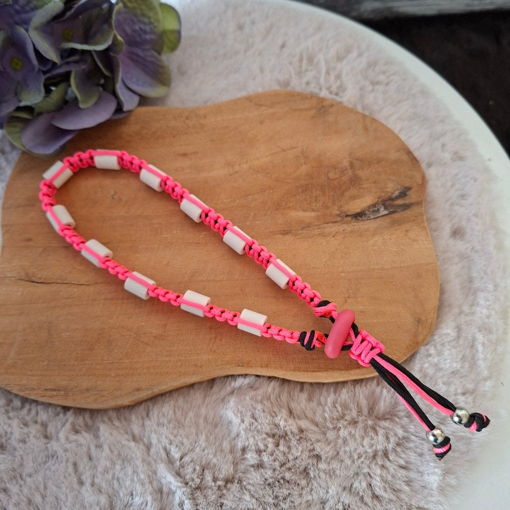 Natuurlijke anti-tekenband neon roze 33cm, Overige merken, Nieuw, Ophalen of Verzenden, By DaisS