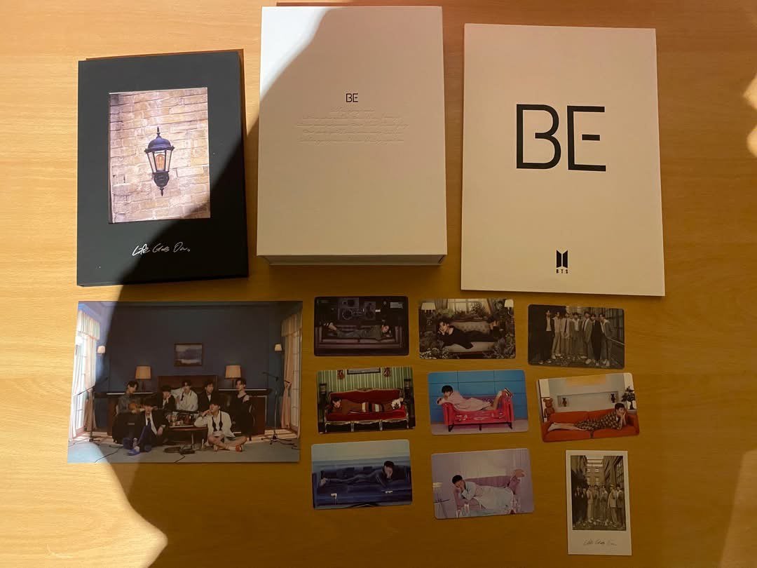BTS BE Deluxe album + inclusions, Ophalen of Verzenden, Zo goed als nieuw, K-pop, Album