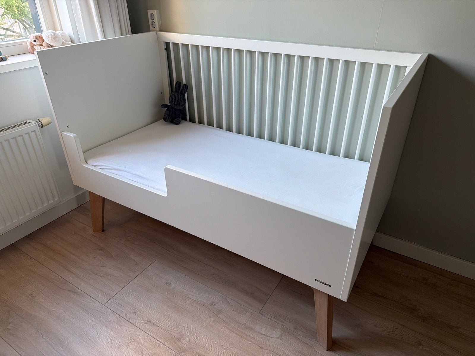 Bed en commode Kidsmill sixties incl Aerosleep matras, Ophalen, Gebruikt, 50 tot 70 cm, 100 cm of meer