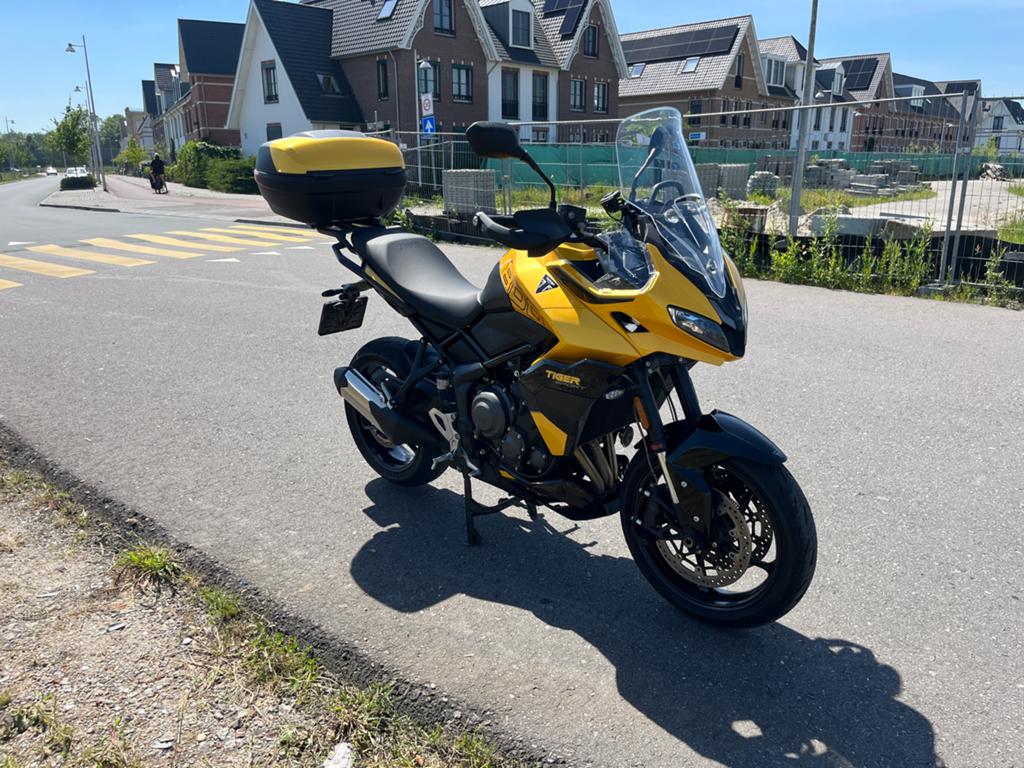 Smetteloze Triumph Tiger 800 Sport uit 2025 met garantie