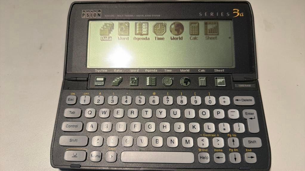 Werkende Psion 3 A 1mb ram, Telecommunicatie, Pda's, Ophalen of Verzenden, Gebruikt