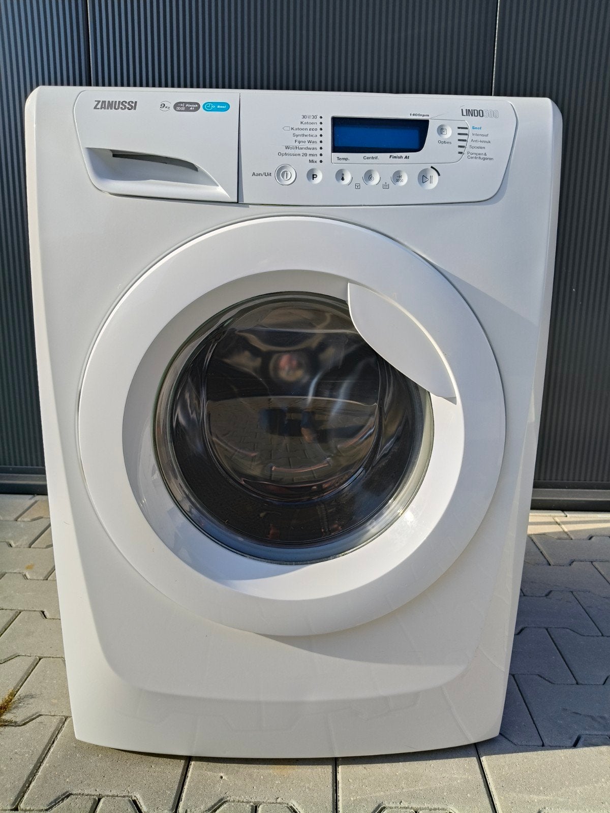 Zanussi 9kg wasmachine., Ophalen, 1200 tot 1600 toeren, 8 tot 10 kg, Zo goed als nieuw