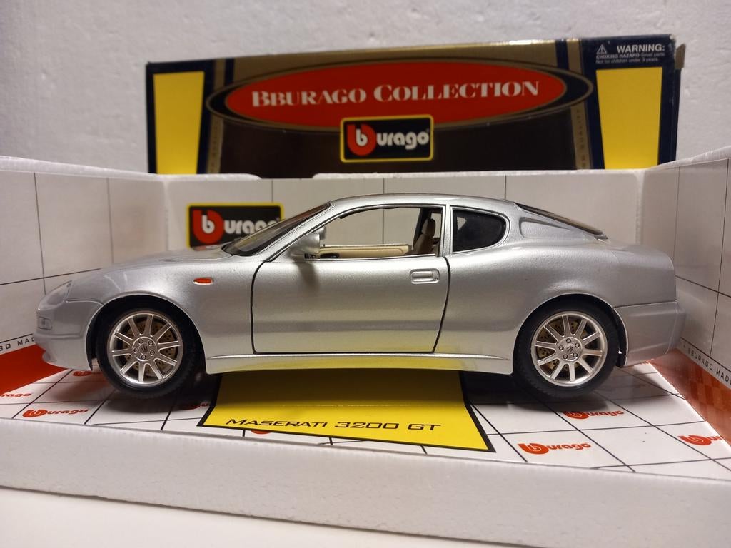 Maserati 3200 GT Coupe zilvergrijs Bburago metal 1:18 KRD, Ophalen of Verzenden, Zo goed als nieuw, Auto, Overige merken