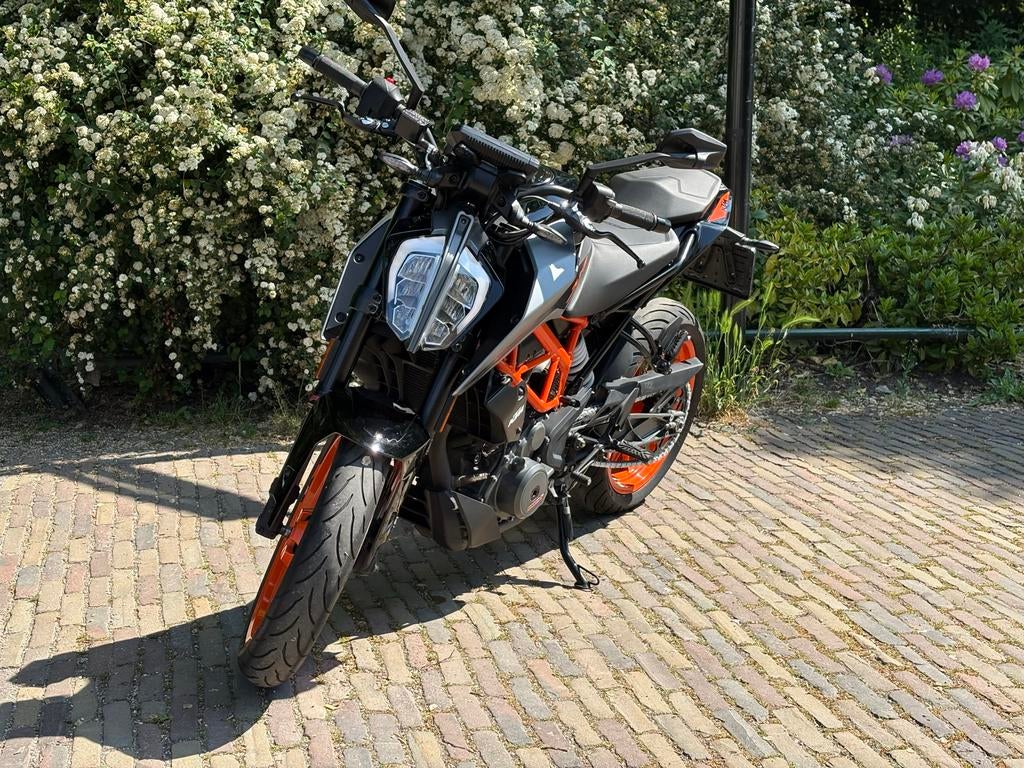 KTM Duke 390 - Dealer onderhouden - A2 - klaar voor seizoen, 390 cc, LED Verlichting, Occasion, Particulier