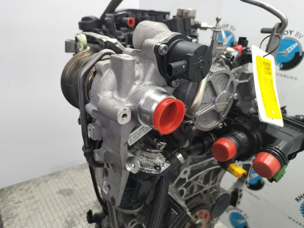 PEUGEOT 2008 TURBO 2017, Ophalen of Verzenden, Gebruikt, Stiba lid