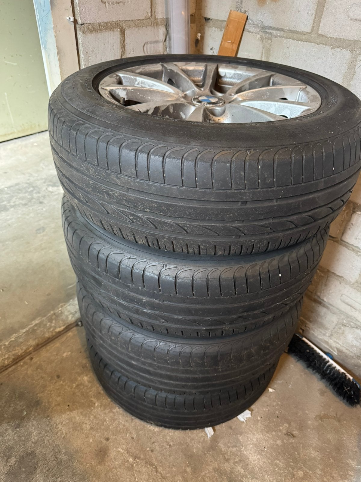 BMW banden 205/60R16 92W, Auto diversen, Autosport-onderdelen, Ophalen, Zo goed als nieuw