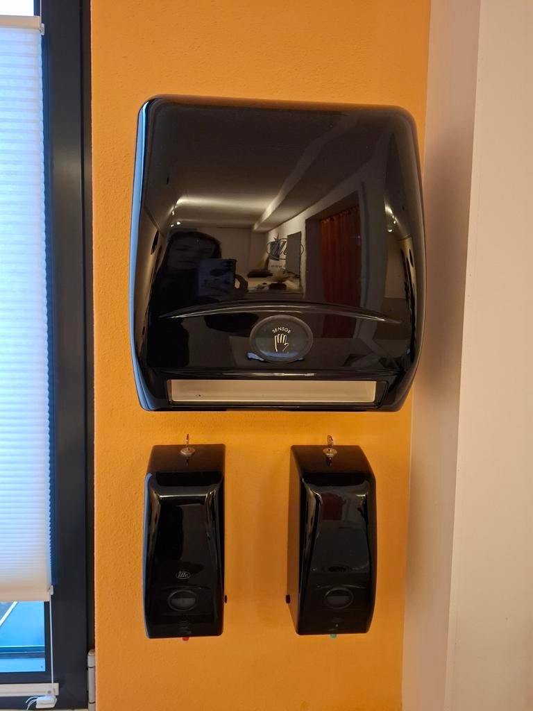 Dispenser papier en zeep/alcohol, Ophalen of Verzenden