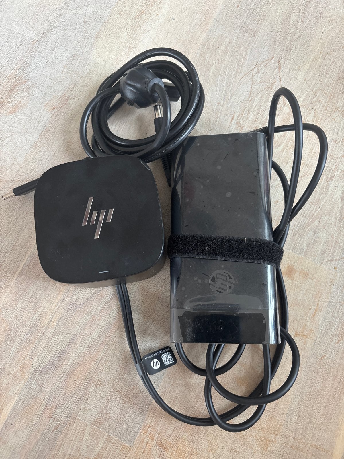 HP Thunderbolt Dock G2 230W met Combo Kabel, Computers en Software, Dockingstations, Ophalen of Verzenden, Gebruikt, Docking station