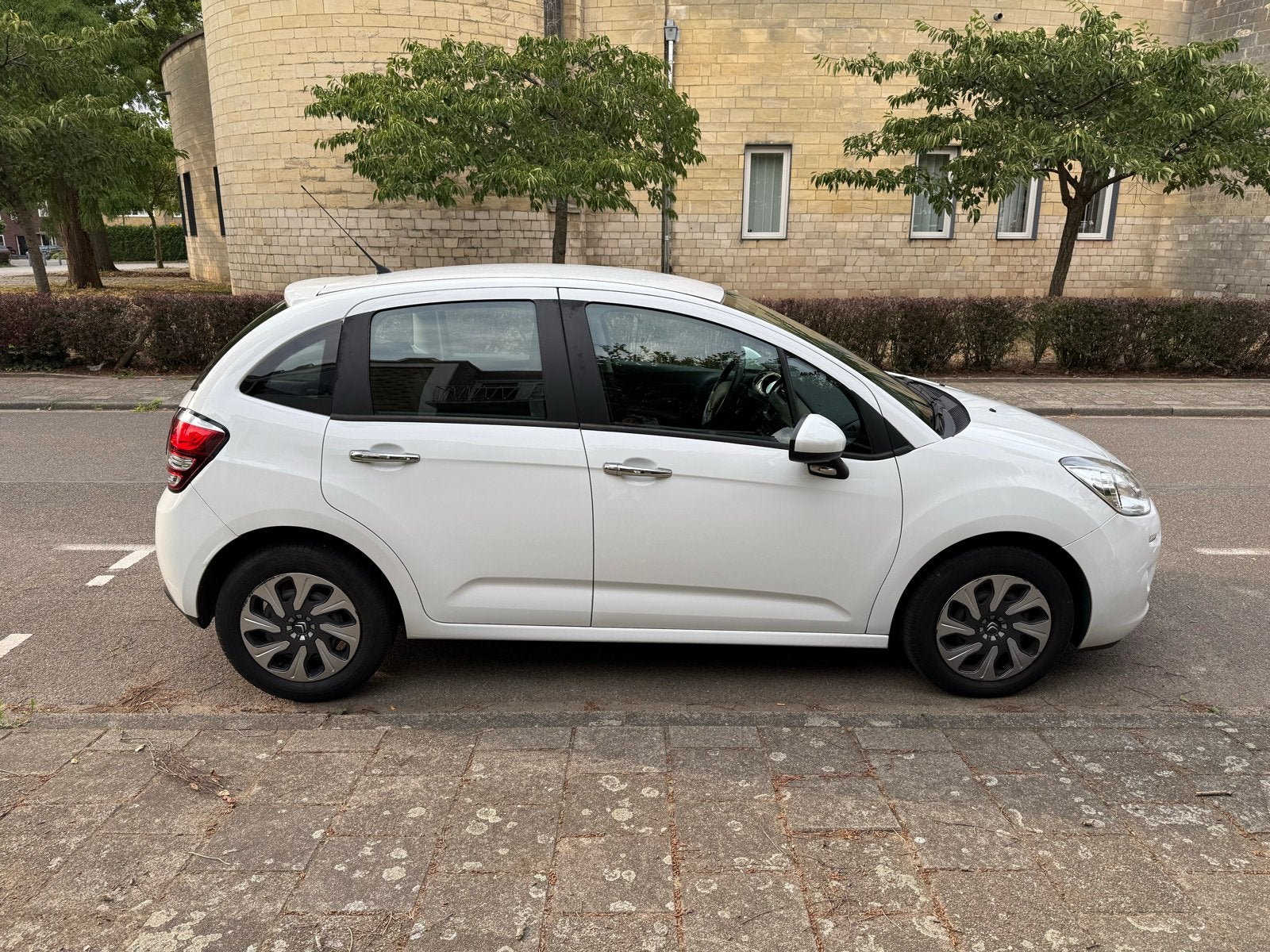 Citroën C3 1.2 VTI 60KW/82PK 2014 Wit, Auto's, Citroën, Voorwielaandrijving, 40 €/maand, 1199 cc, Wit