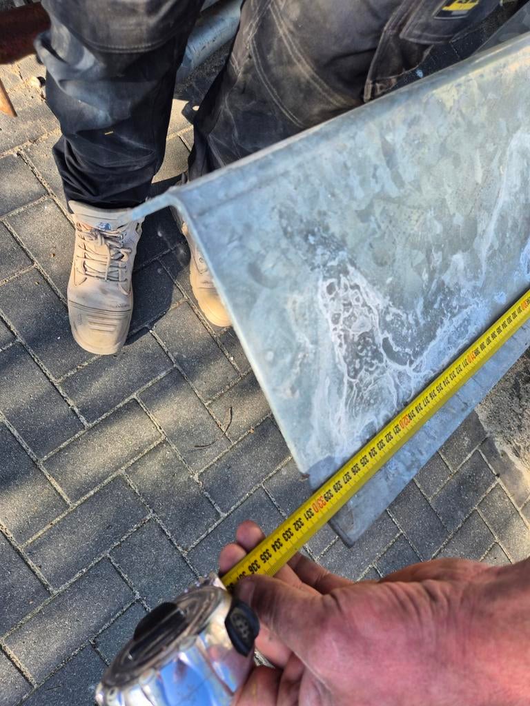 Hoeklijn voor metselwerk boven kozijn 330 cm, Doe-het-zelf en Verbouw, Metalen, Ophalen of Verzenden