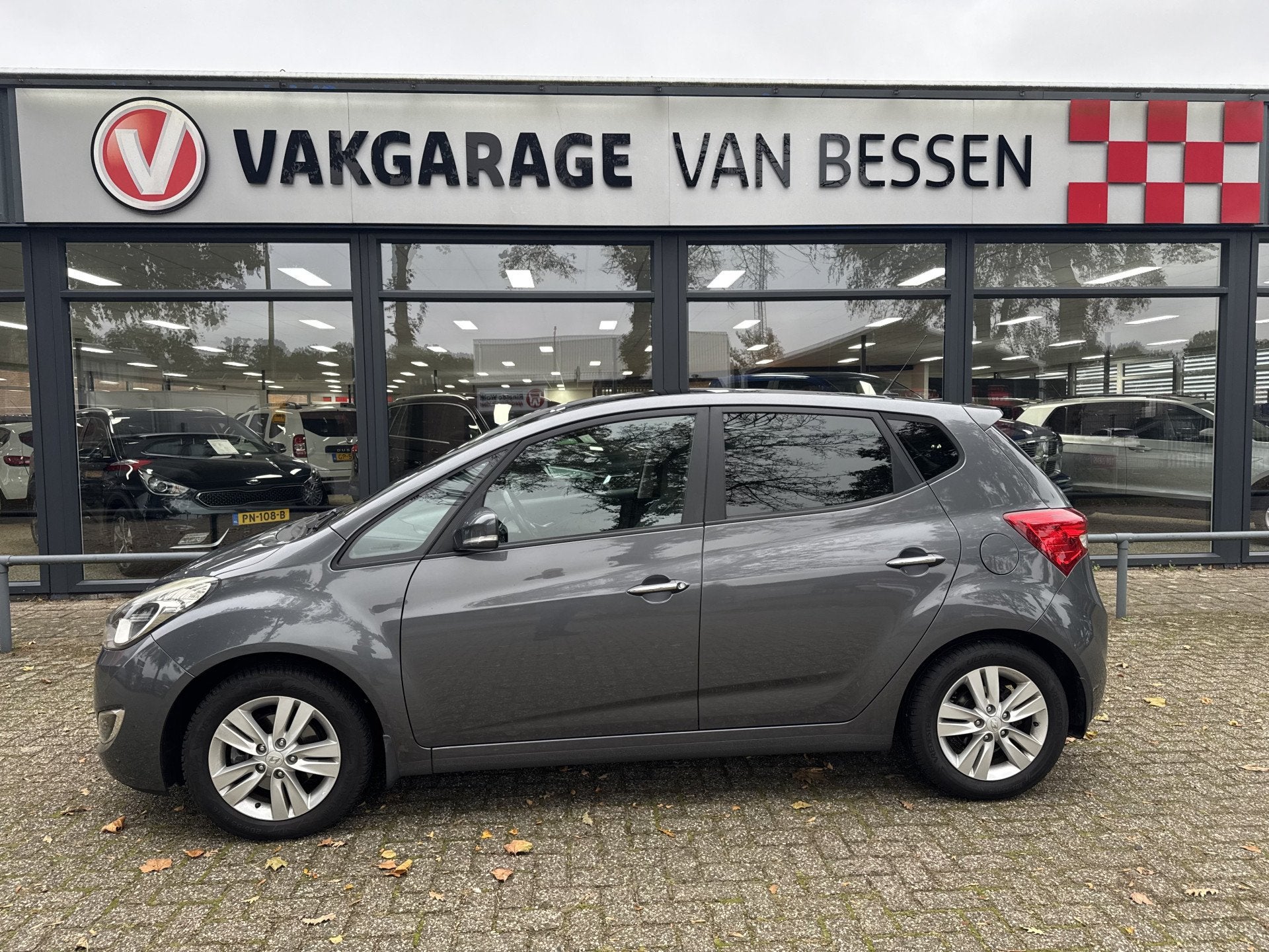 Hyundai ix20 1.6i i-Catcher AUTOMAAT-CAMERA-PANO-TREKHAAK, Euro 5, 15 km/l, 1591 cc, 4 cilinders