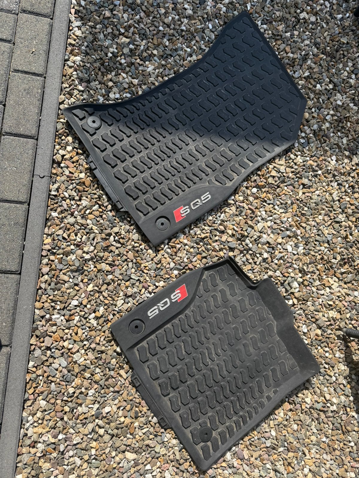 AUDI SQ5 all weather matten rubberen automatten 2 stuks, Ophalen of Verzenden, Gebruikt
