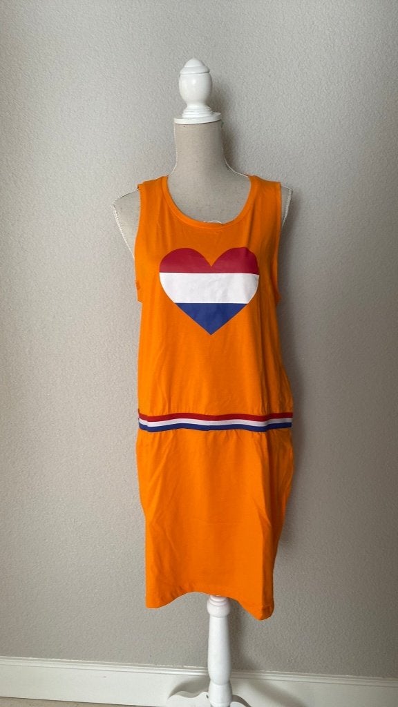 Voetbal jurkje Oranje Maat 42 Nieuw € 10,00, Kleding | Dames, Carnavalskleding en Feestkleding, Maat 42/44 (L), Nieuw, Ophalen of Verzenden