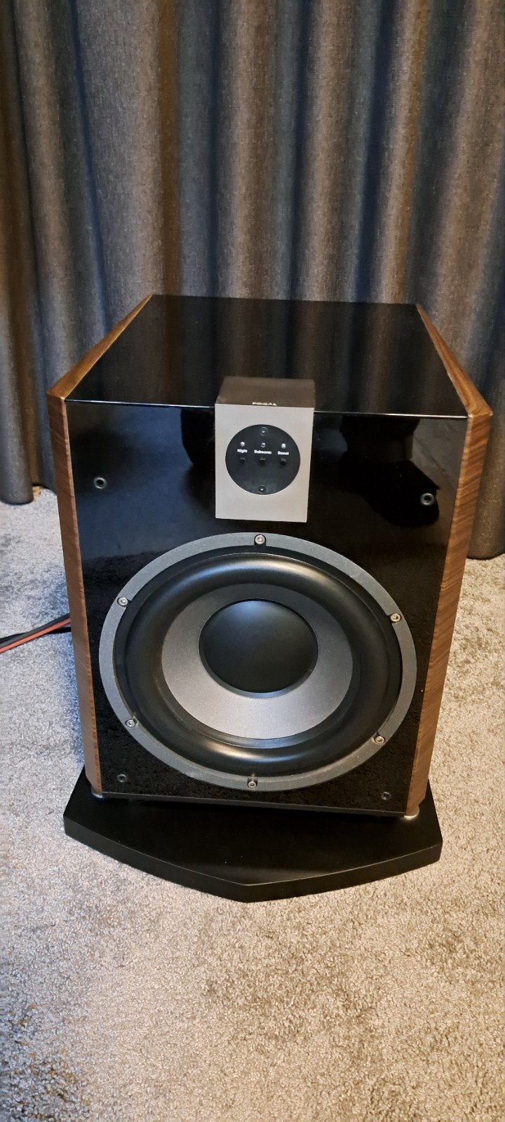 FOCAL ACTIEVE SUBWOOFER SW800