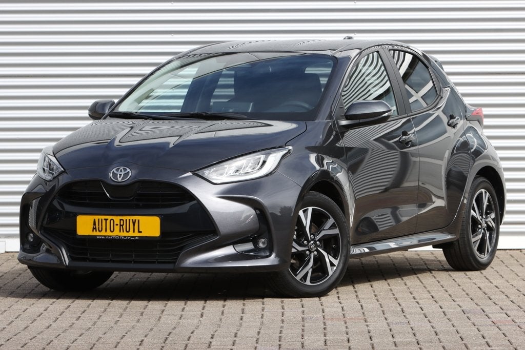 Toyota Yaris 1.5 Hybrid 115 Dynamic Navi / Carplay, Dealer onderhouden, Stof, Gebruikt, Zwart