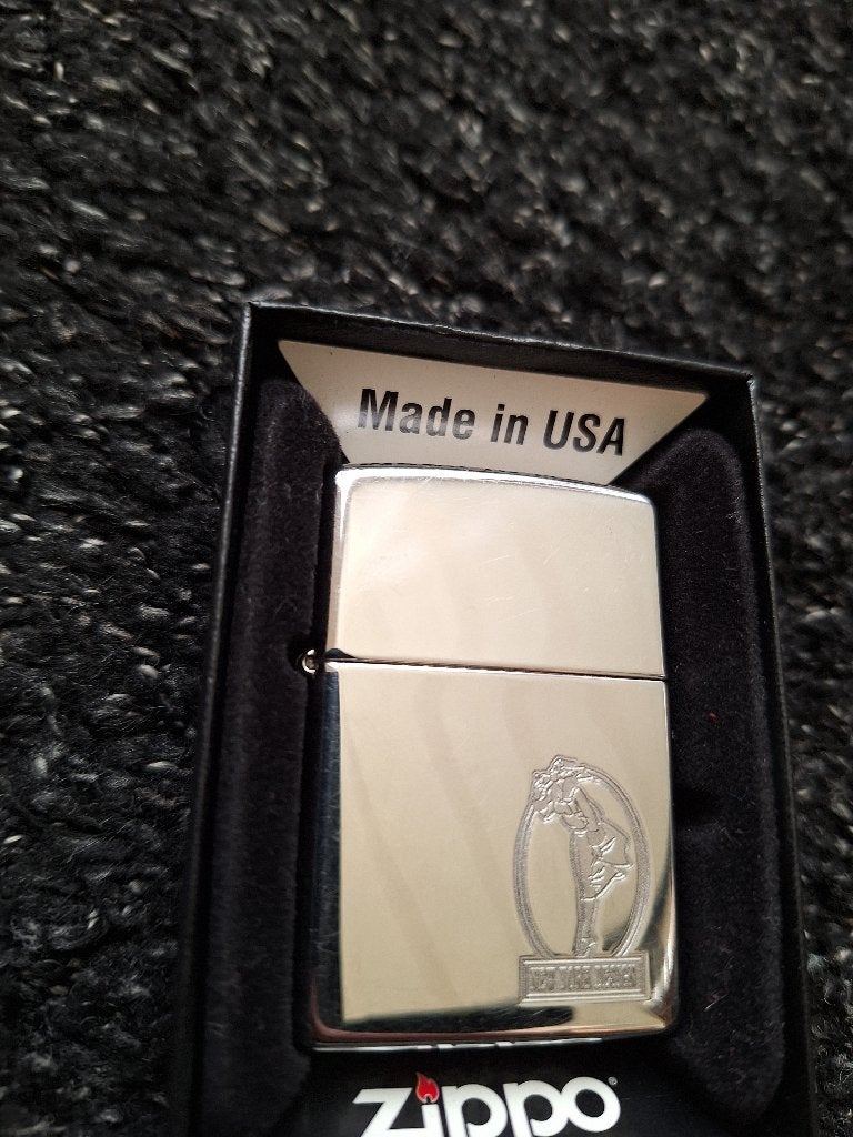 zippo Varga Girl, Verzamelen, Ophalen of Verzenden, Gebruikt, Aansteker